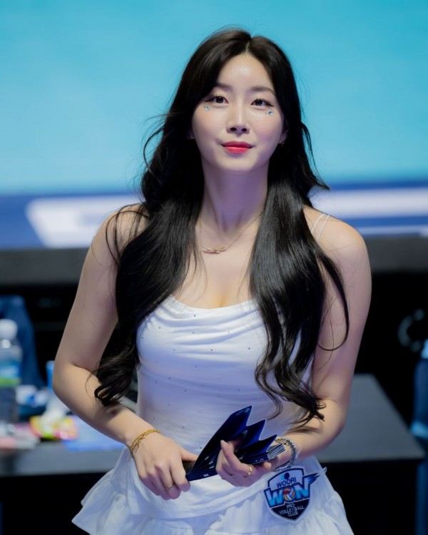 1090285614_QDbFnYkE_1741572739.jpg