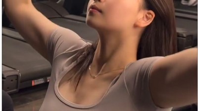 40만 팔로워 03년생 미녀 헬스녀 다롱