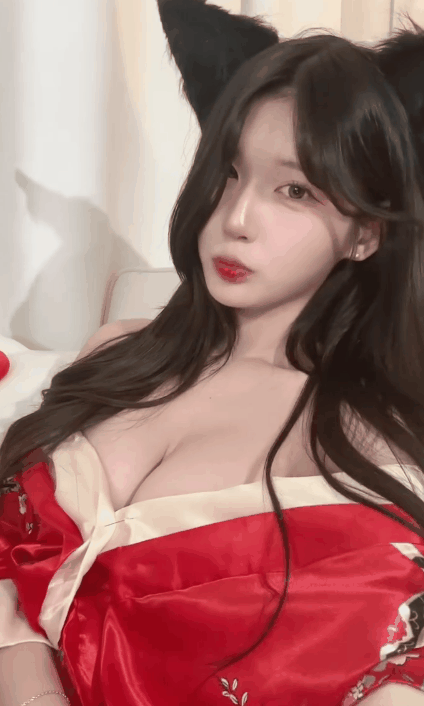 고라니율 아리 코스프레 가슴골