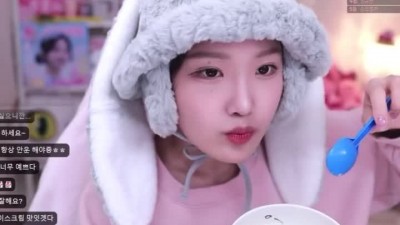 모자쓰지 말라 해서 화난 최홍라