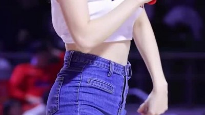 타이트한 청바지 핏 정다혜 치어리더