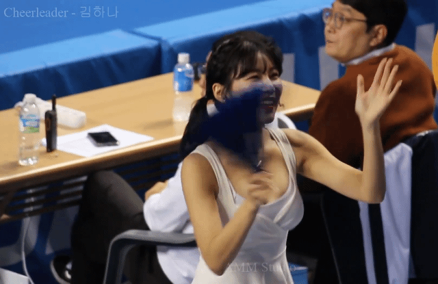 98년생 글래머 치어리더