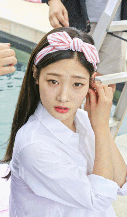 정채연과감했던핑크비키니